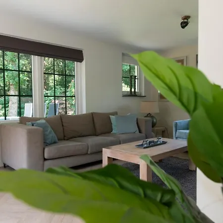 Spacious Luxury Home/villa - Ruime Luxe Vakantiewoning/-villa