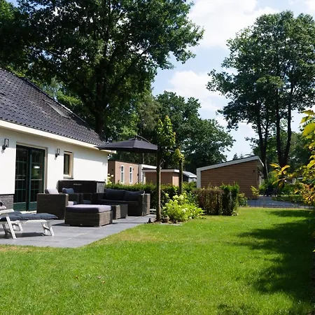 Villa Spacious Luxury Home/villa - Ruime Luxe Vakantiewoning/-villa Ede