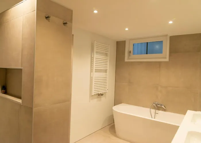 Spacious Luxury Home/villa - Ruime Luxe Vakantiewoning/-villa