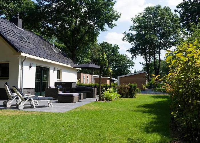 Villa Spacious Luxury Home/villa - Ruime Luxe Vakantiewoning/-villa Ede