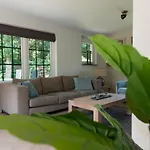 Spacious Luxury Home/villa - Ruime Luxe Vakantiewoning/-villa