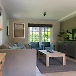 Spacious Luxury Home/villa - Ruime Luxe Vakantiewoning/-villa Villa Ede