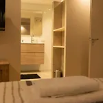 Spacious Luxury Home/villa - Ruime Luxe Vakantiewoning/-villa * Ede