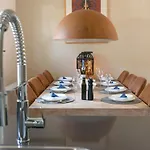 Villa Spacious Luxury Home/villa - Ruime Luxe Vakantiewoning/-villa *