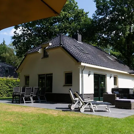 Spacious Luxury Home/villa - Ruime Luxe Vakantiewoning/-villa *