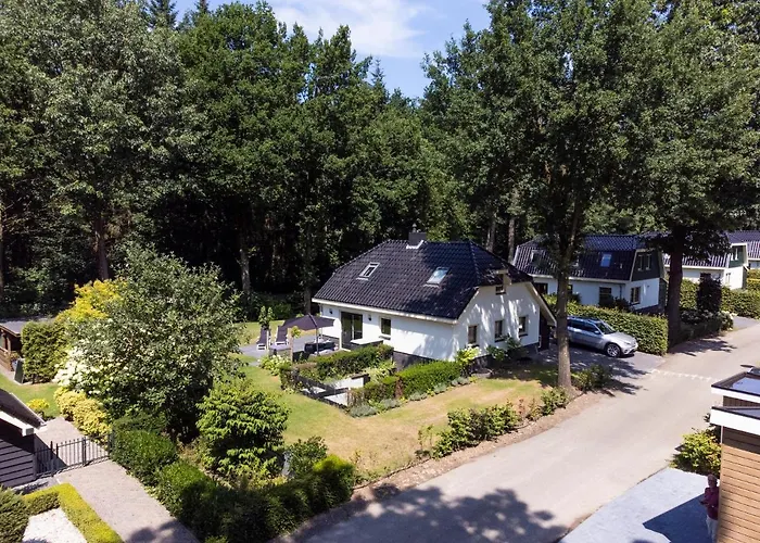 Spacious Luxury Home/villa - Ruime Luxe Vakantiewoning/-villa * 埃德