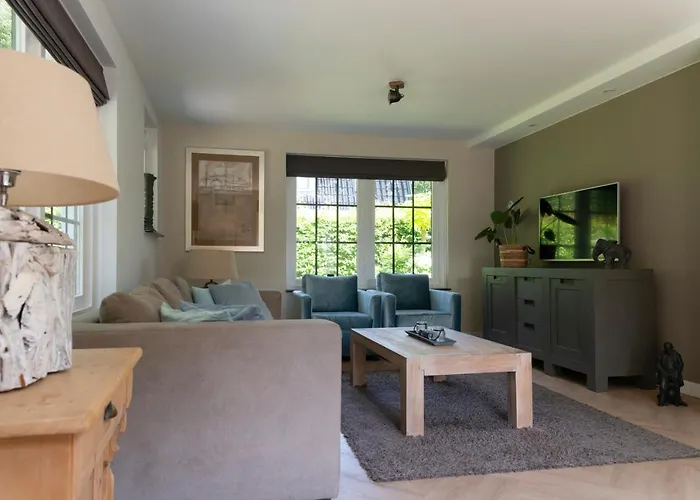 Spacious Luxury Home/villa - Ruime Luxe Vakantiewoning/-villa 别墅 埃德