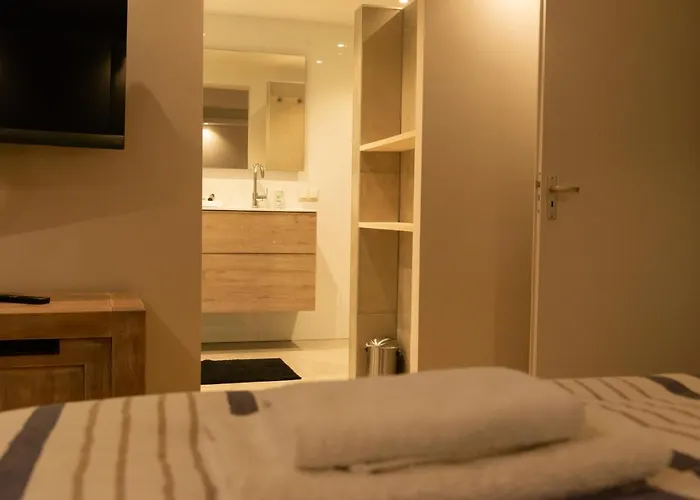 Spacious Luxury Home/villa - Ruime Luxe Vakantiewoning/-villa * 埃德