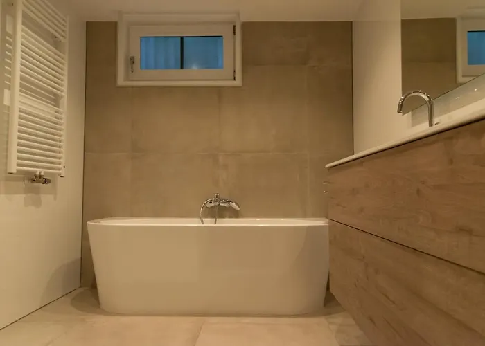 Spacious Luxury Home/villa - Ruime Luxe Vakantiewoning/-villa 埃德